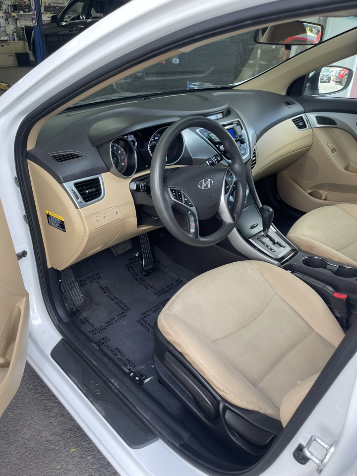 Hyundai Elantra Limited 2013