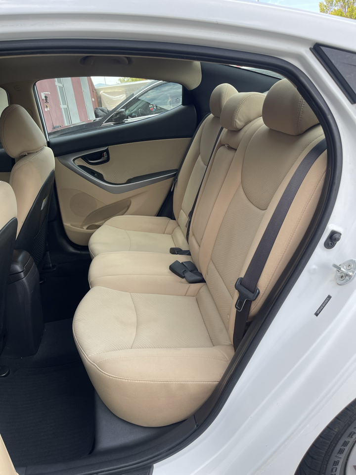 Hyundai Elantra Limited 2013
