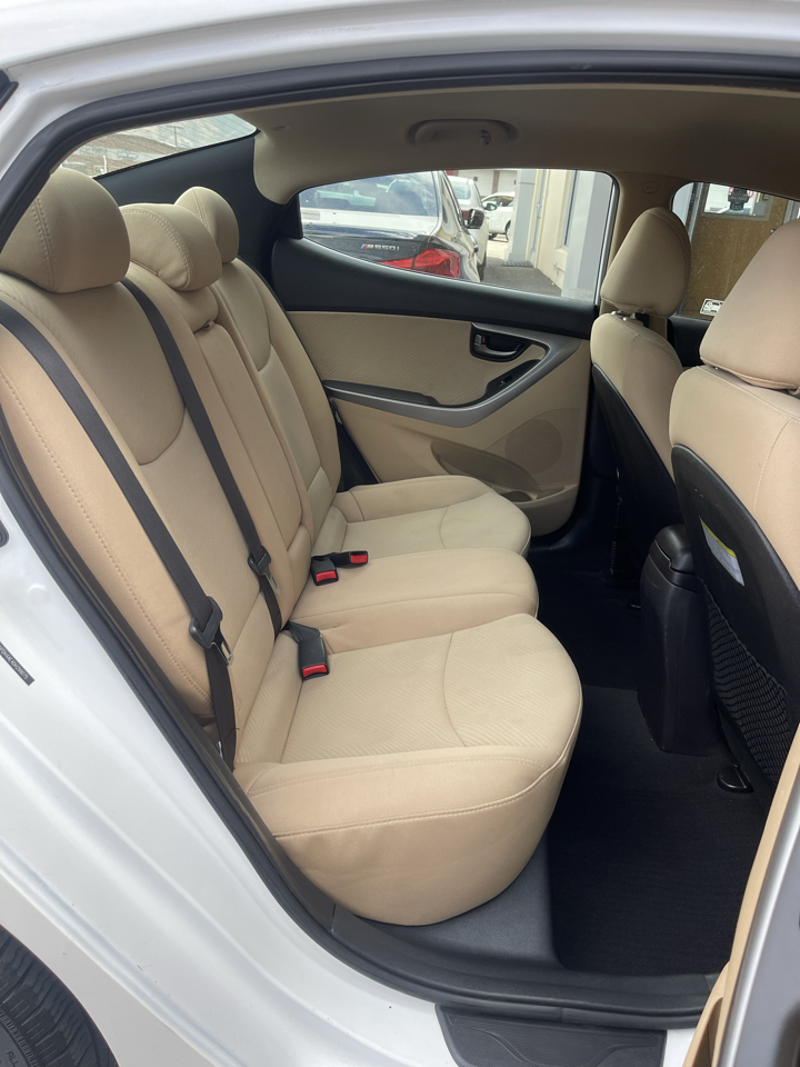 Hyundai Elantra Limited 2013
