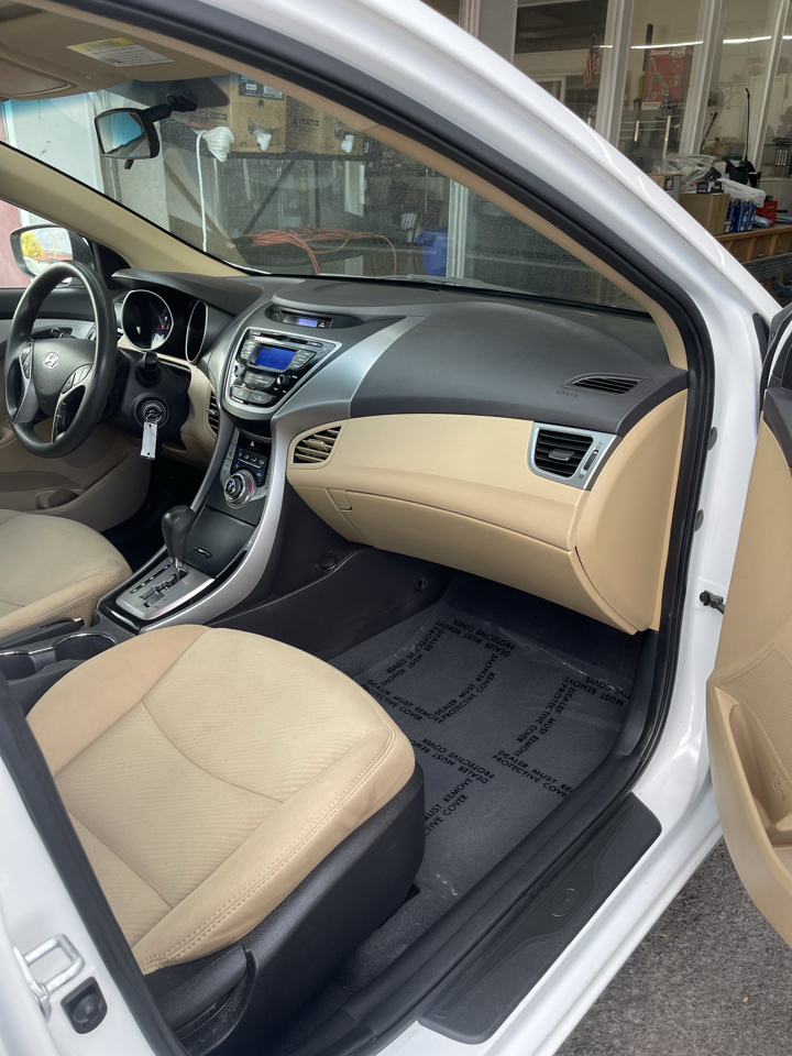 Hyundai Elantra Limited 2013