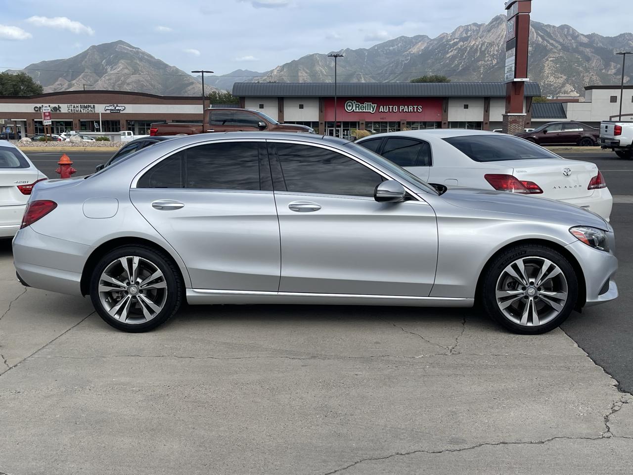 Mercedes-Benz C-Class photo 4
