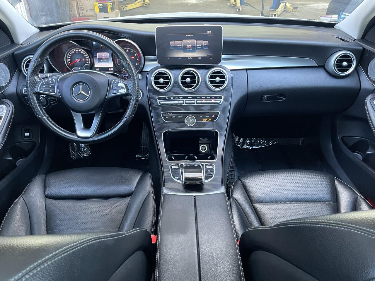 Mercedes-Benz C-Class photo 10
