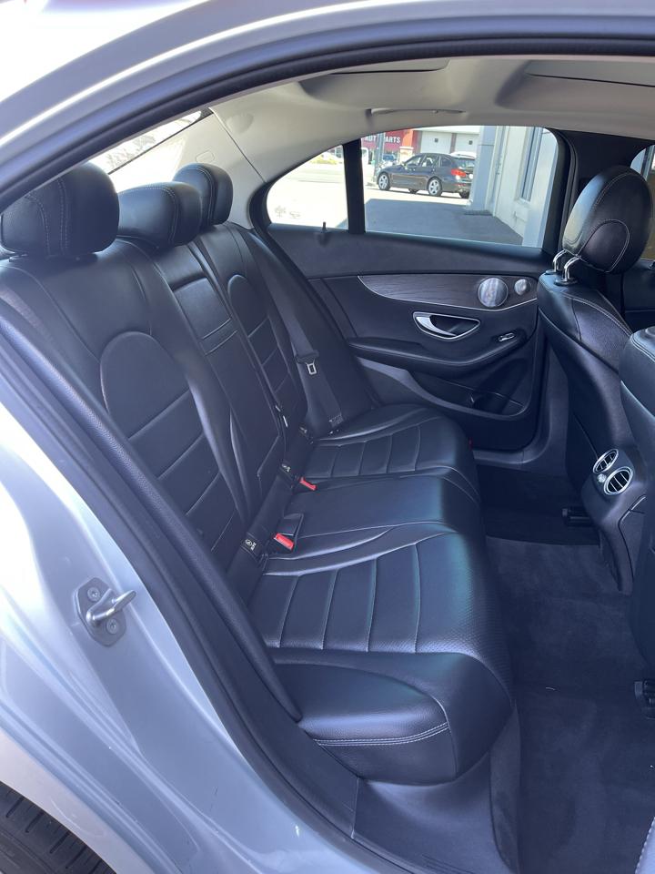 Mercedes-Benz C-Class photo 15