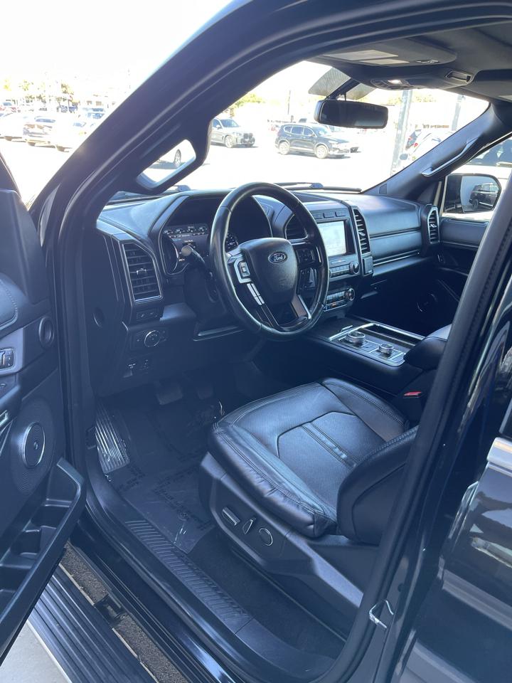 Ford Expedition photo 11