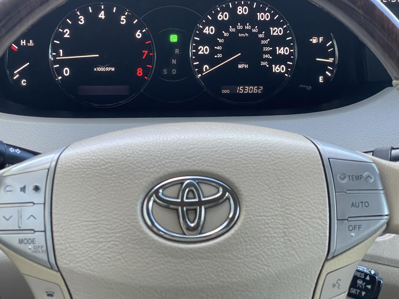 Toyota Avalon photo 9