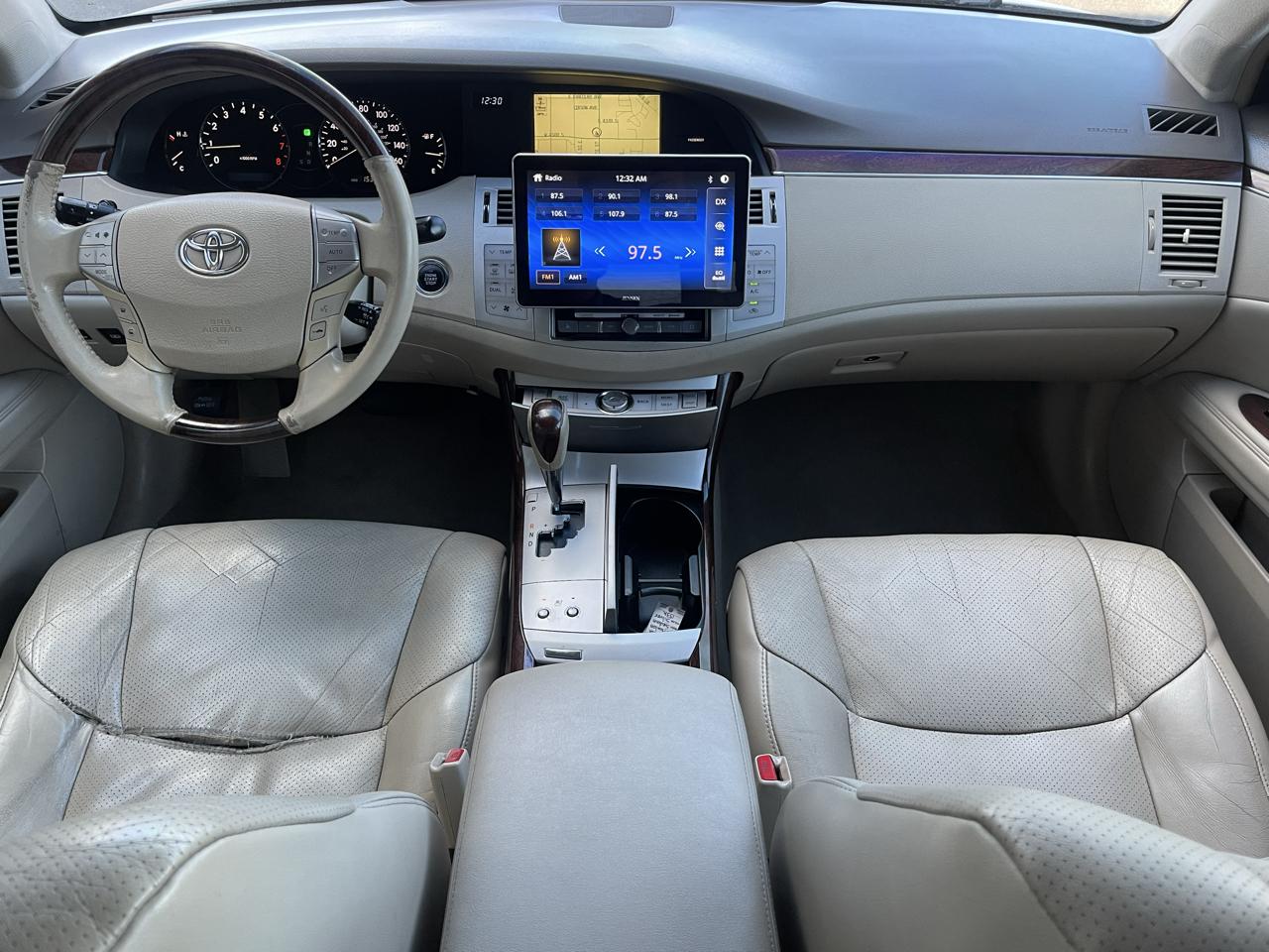 Toyota Avalon photo 10