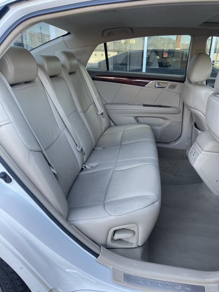 Toyota Avalon photo 15