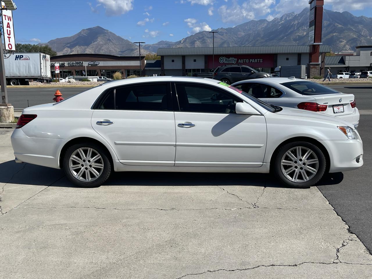 Toyota Avalon photo 4