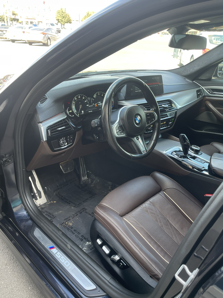 BMW 5-Series M550i xDrive 2018