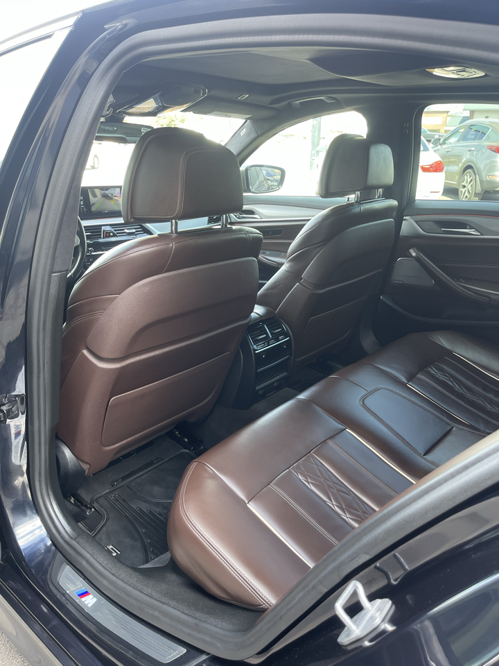 BMW 5-Series M550i xDrive 2018