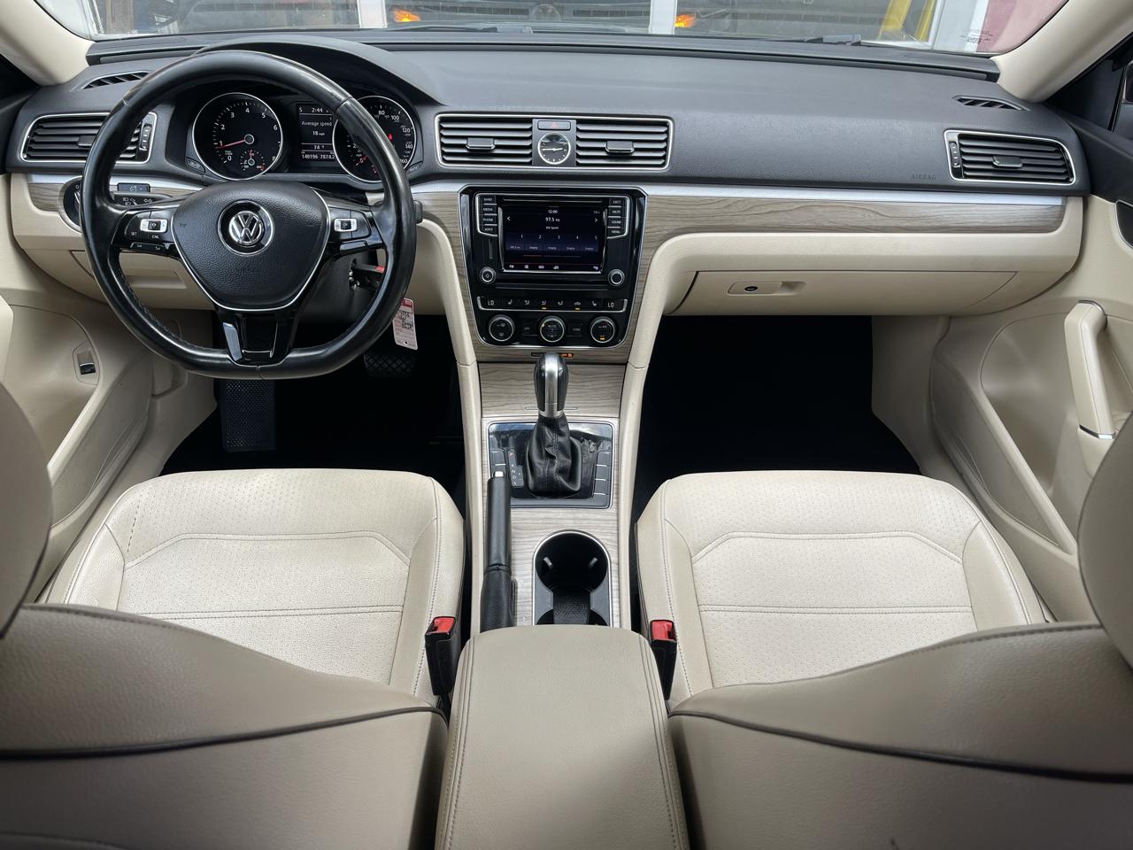 Volkswagen Passat photo 3