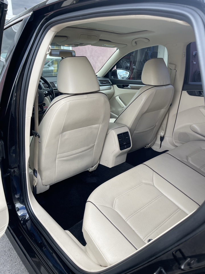 Volkswagen Passat SE 2016