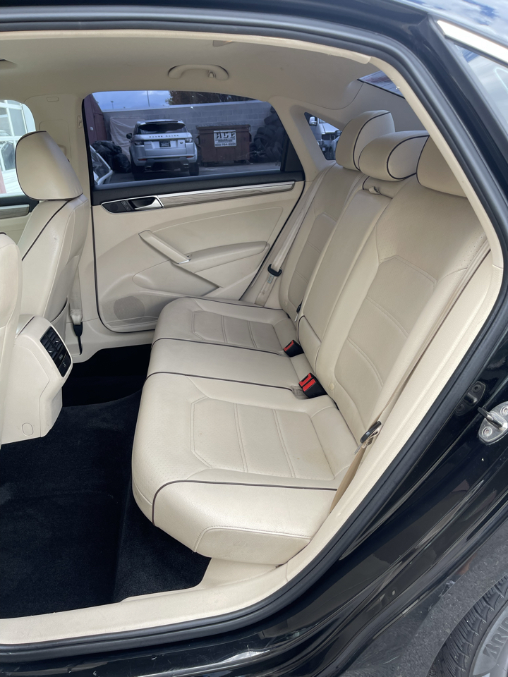 Volkswagen Passat SE 2016