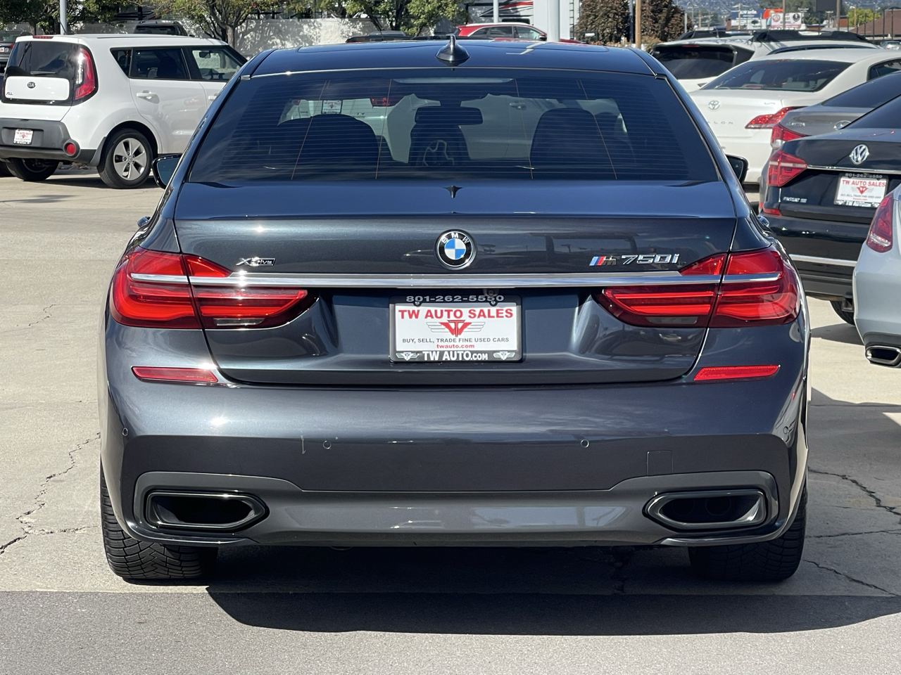 BMW 7-Series 750i xDrive 2016