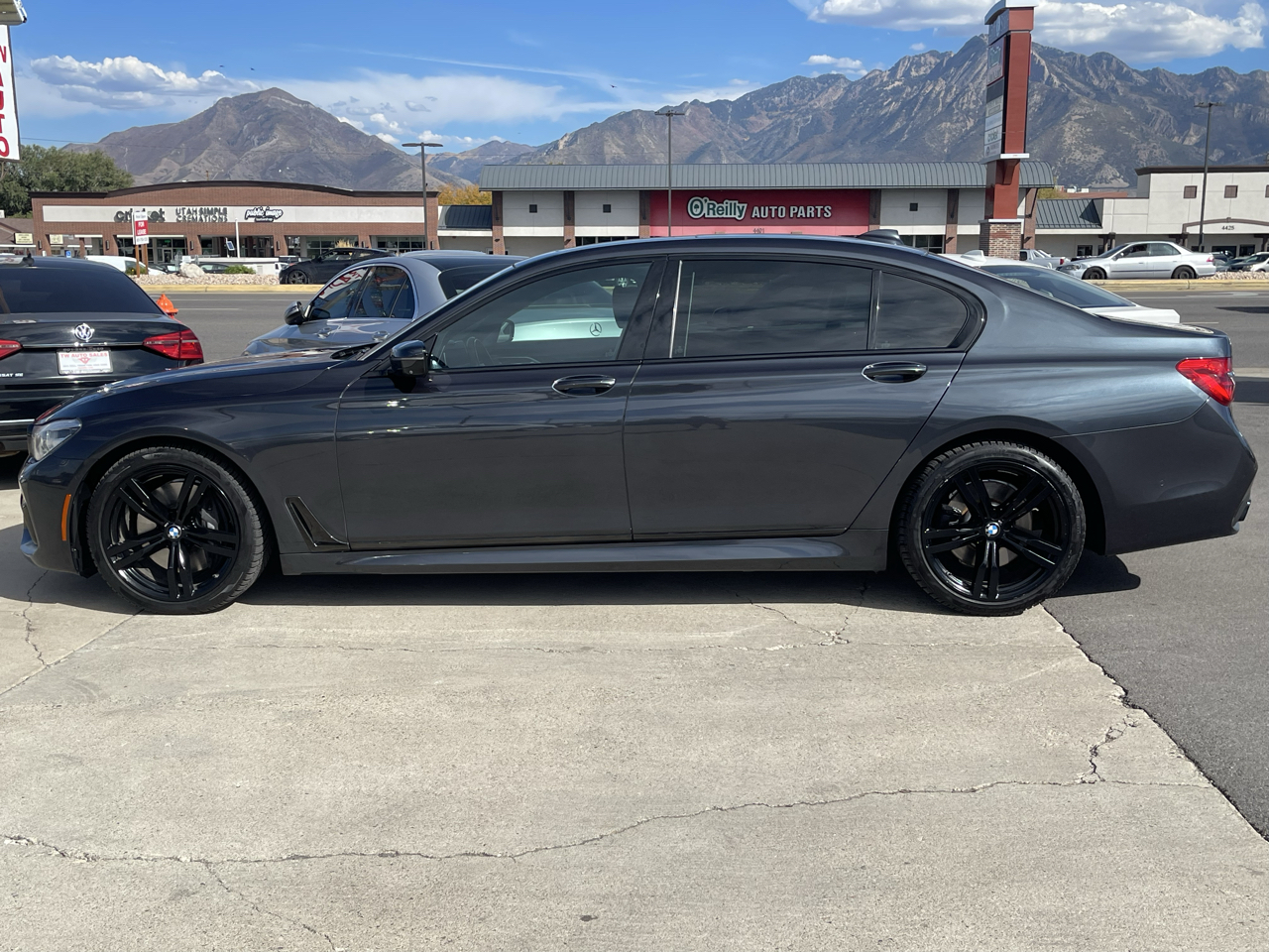 BMW 7-Series 750i xDrive 2016