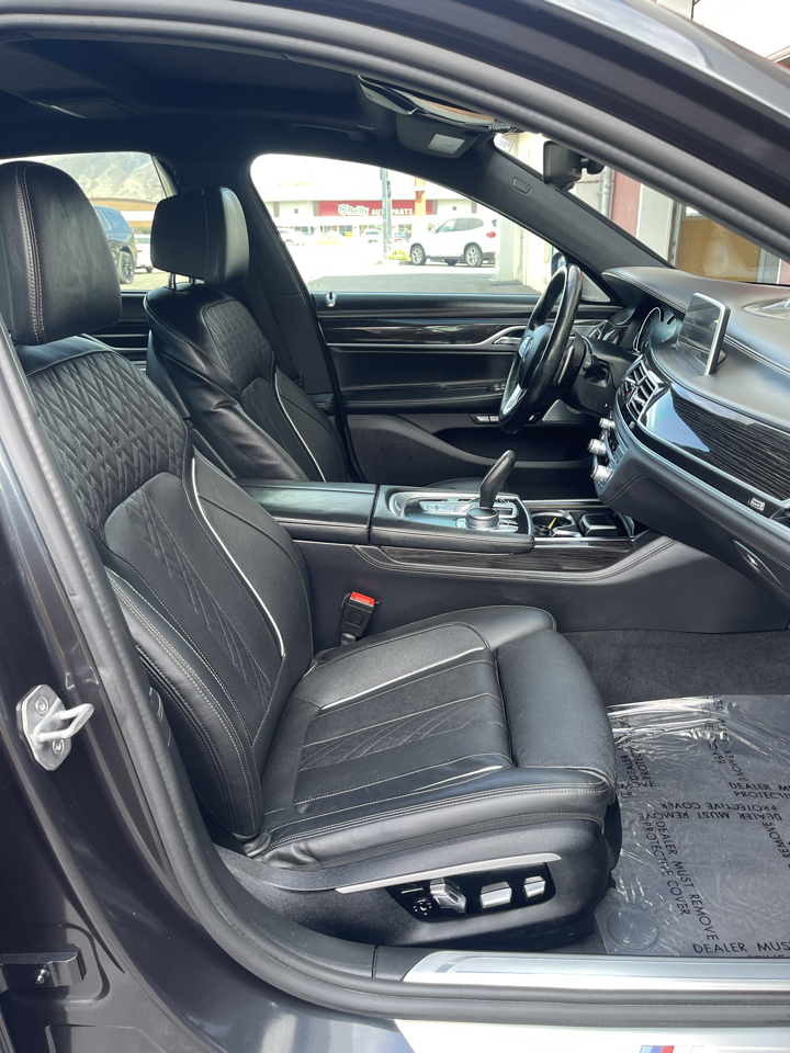 BMW 7-Series 750i xDrive 2016