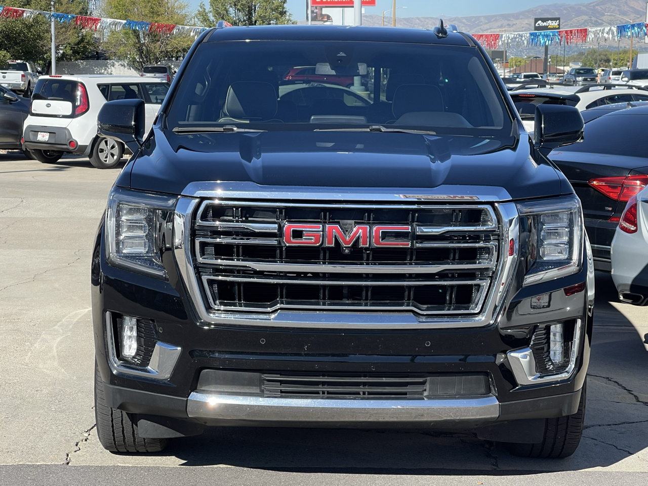 GMC Yukon XL SLT 4WD 2021