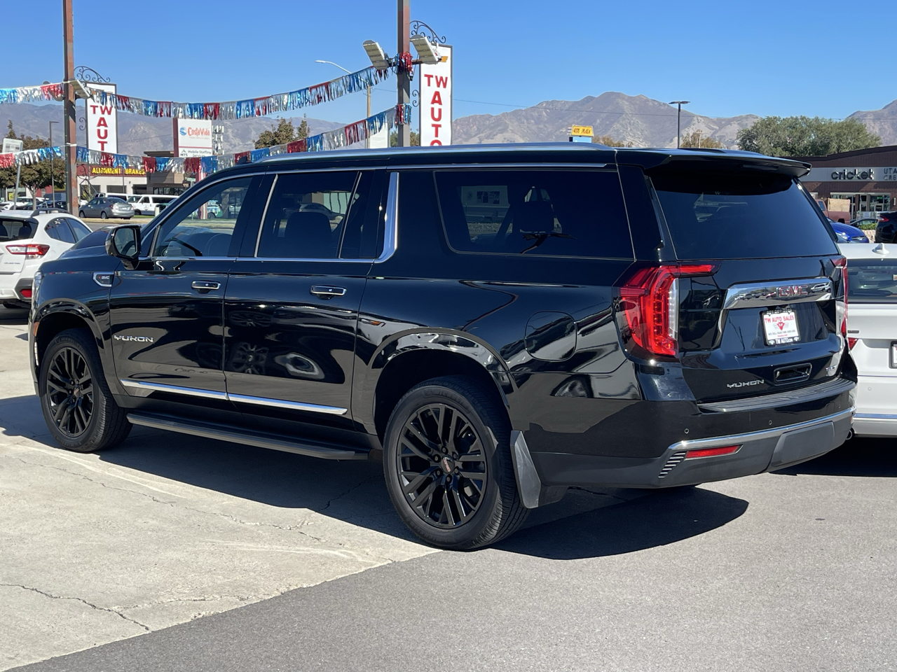GMC Yukon XL SLT 4WD 2021