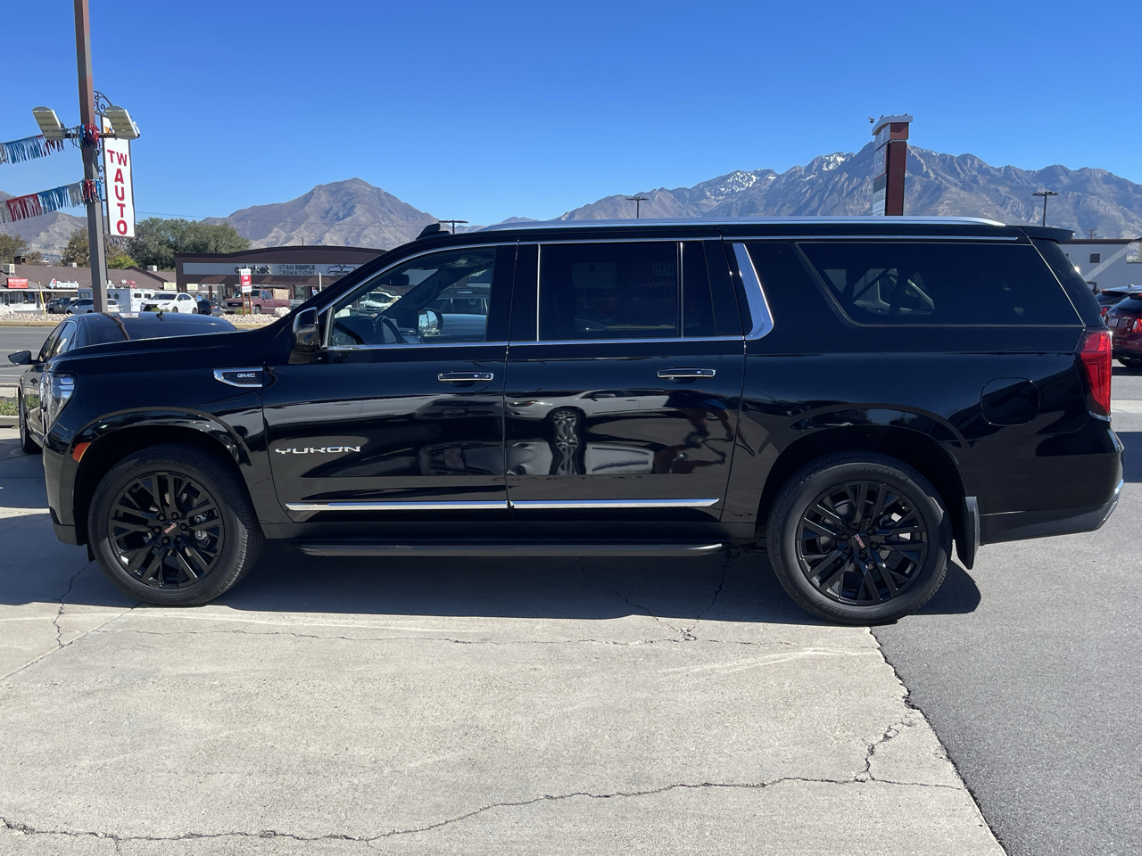 GMC Yukon XL SLT 4WD 2021