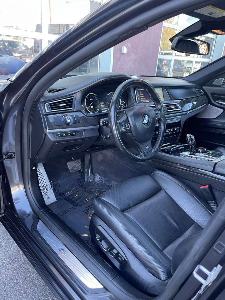 BMW 7-Series 750Li xDrive 2014