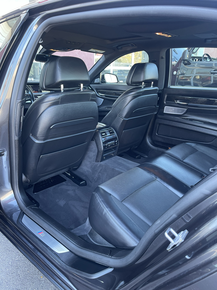 BMW 7-Series 750Li xDrive 2014