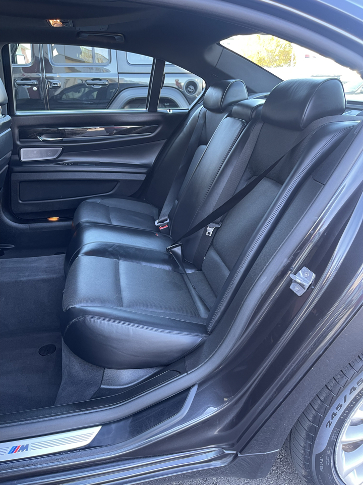 BMW 7-Series 750Li xDrive 2014