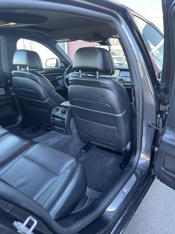 BMW 7-Series 750Li xDrive 2014