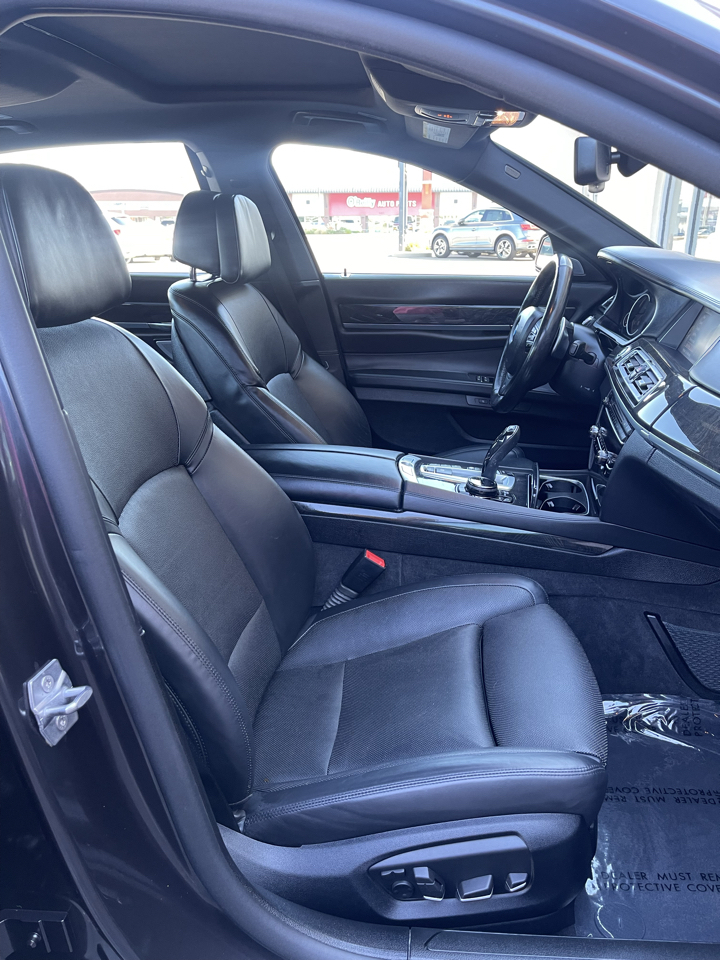 BMW 7-Series 750Li xDrive 2014