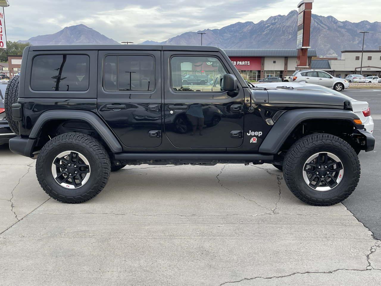 Jeep Wrangler Unlimited Sport 2018