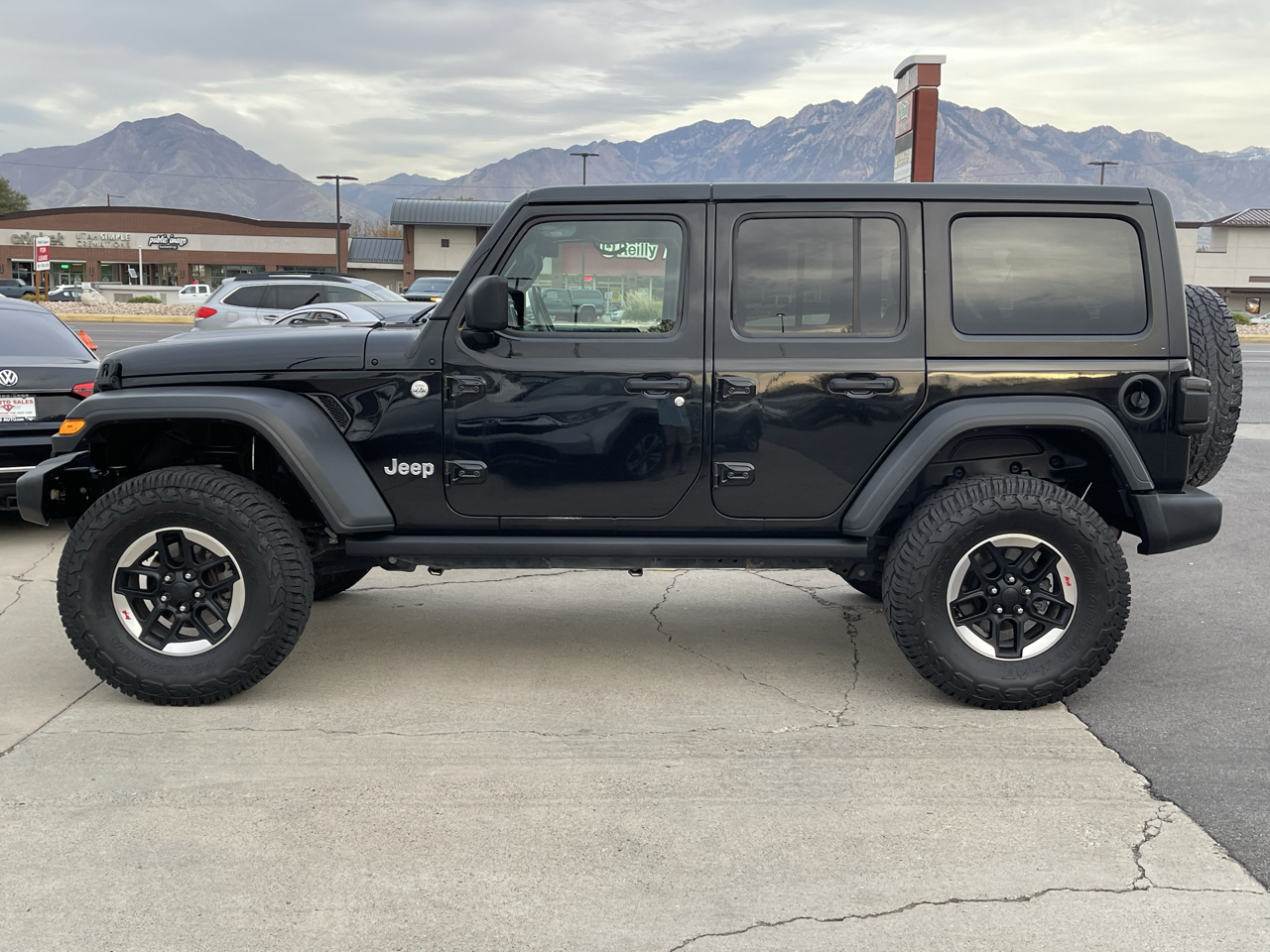 Jeep Wrangler Unlimited Sport 2018