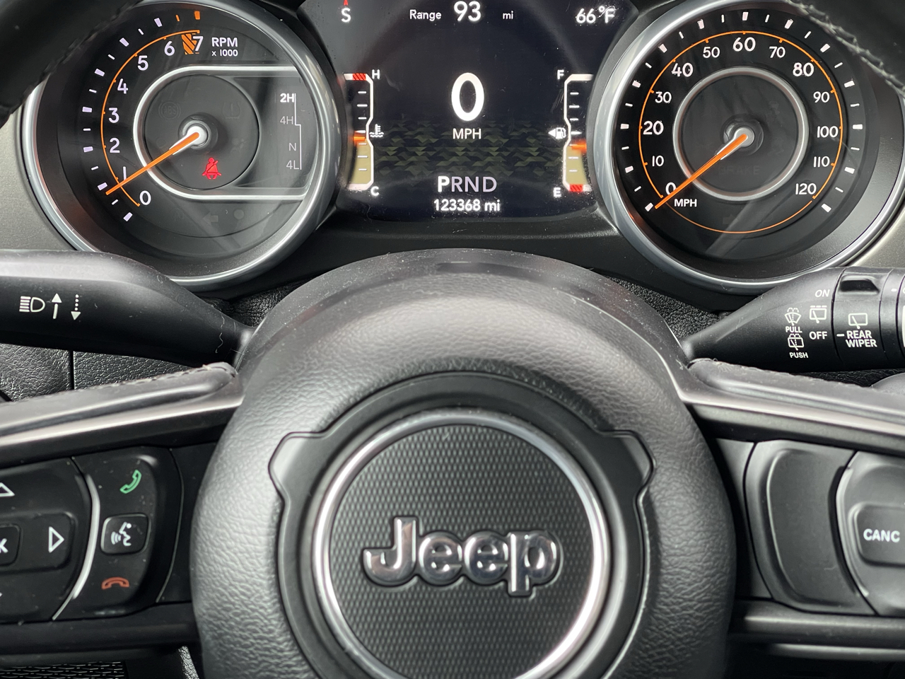 Jeep Wrangler Unlimited Sport 2018