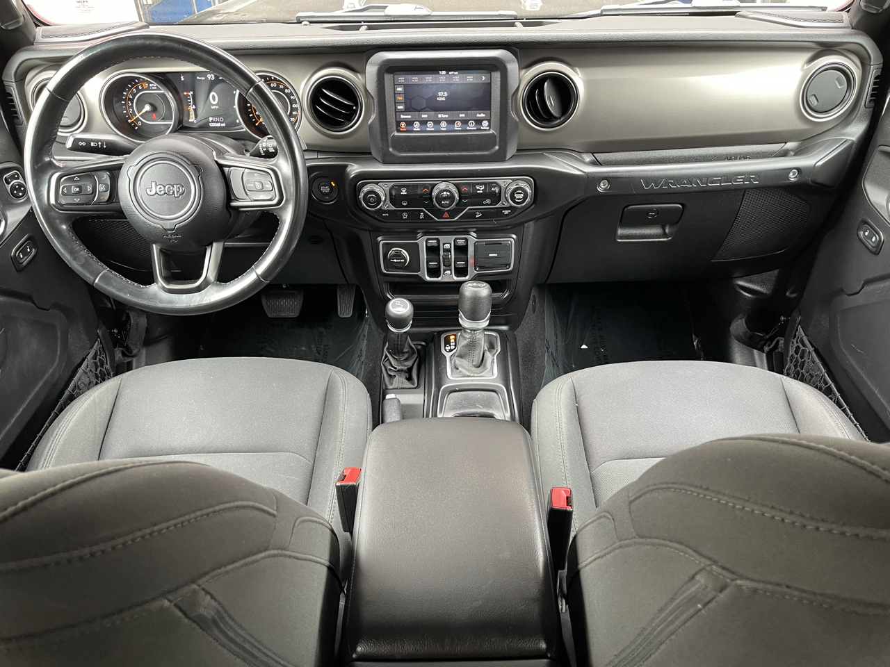 Jeep Wrangler Unlimited Sport 2018
