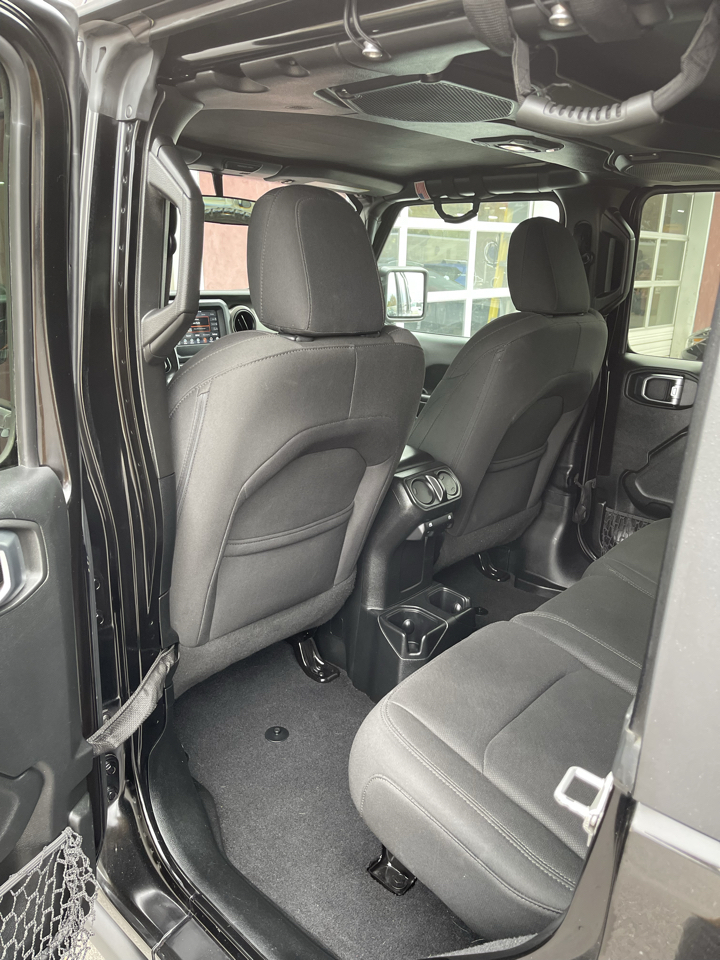 Jeep Wrangler Unlimited Sport 2018