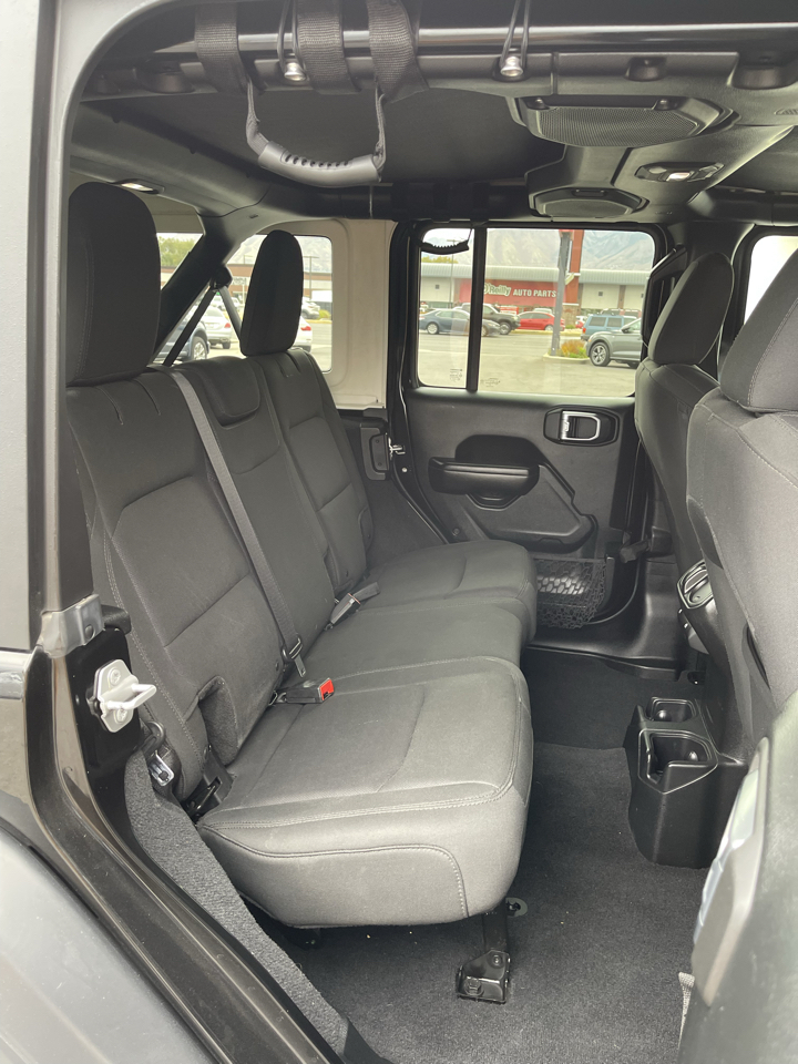 Jeep Wrangler Unlimited Sport 2018