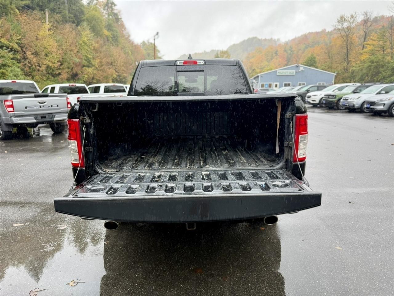 RAM 1500 Big Horn/Lone Star 4x4 Crew Cab 5'7" Box 2019