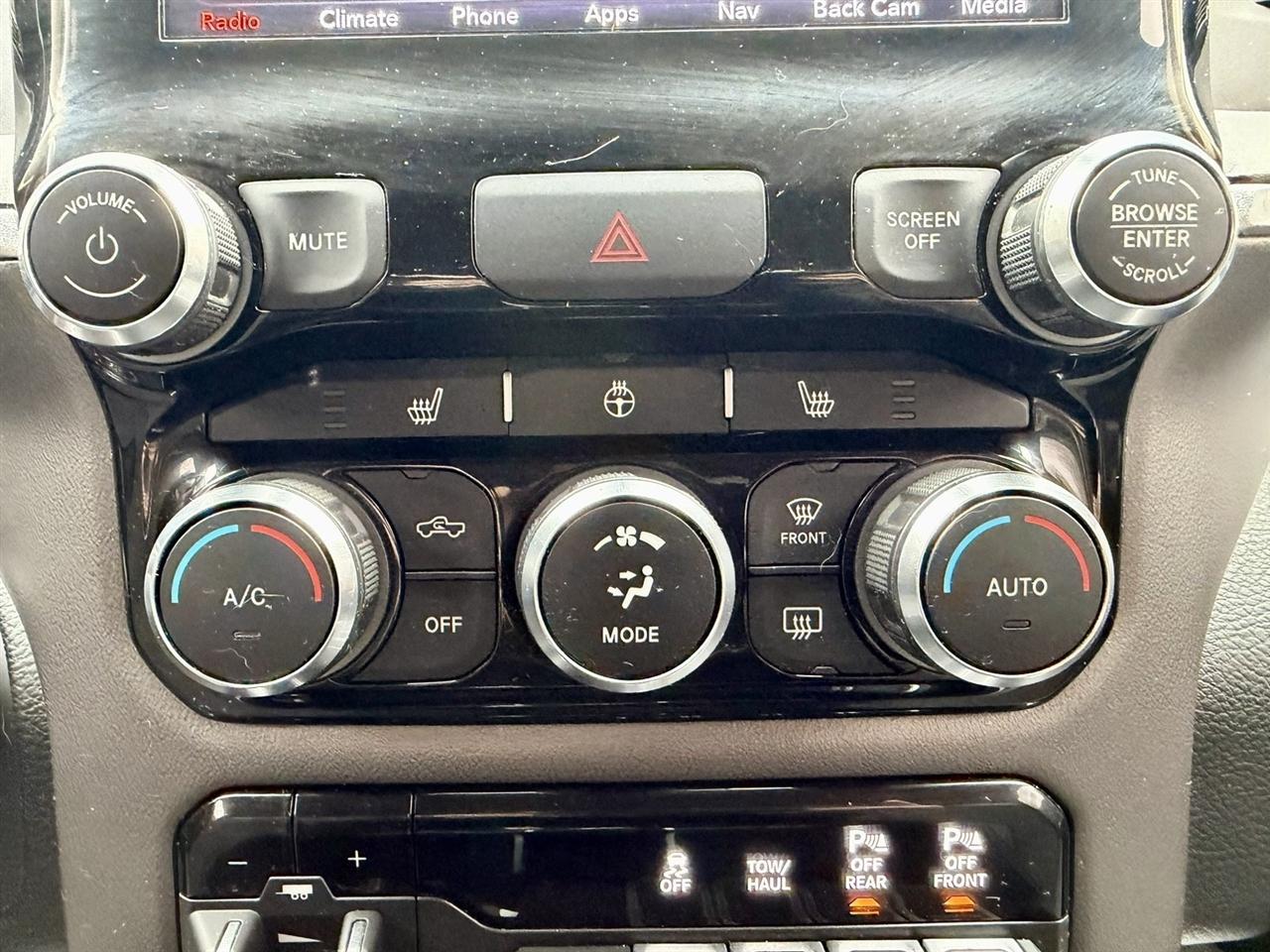 RAM 1500 Big Horn/Lone Star 4x4 Crew Cab 5'7" Box 2019