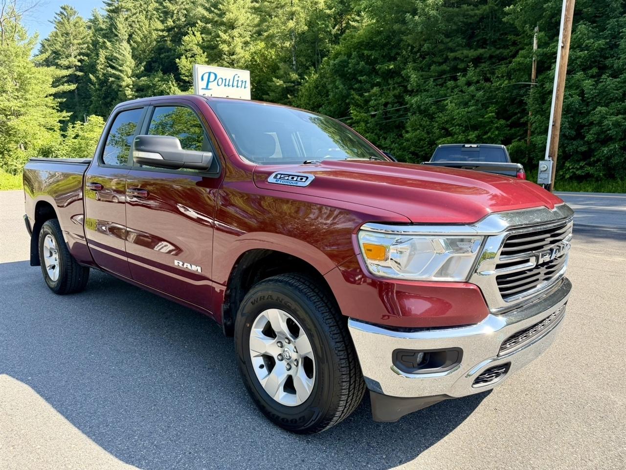 RAM 1500 Big Horn 4x4 Quad Cab 6'4" Box 2021
