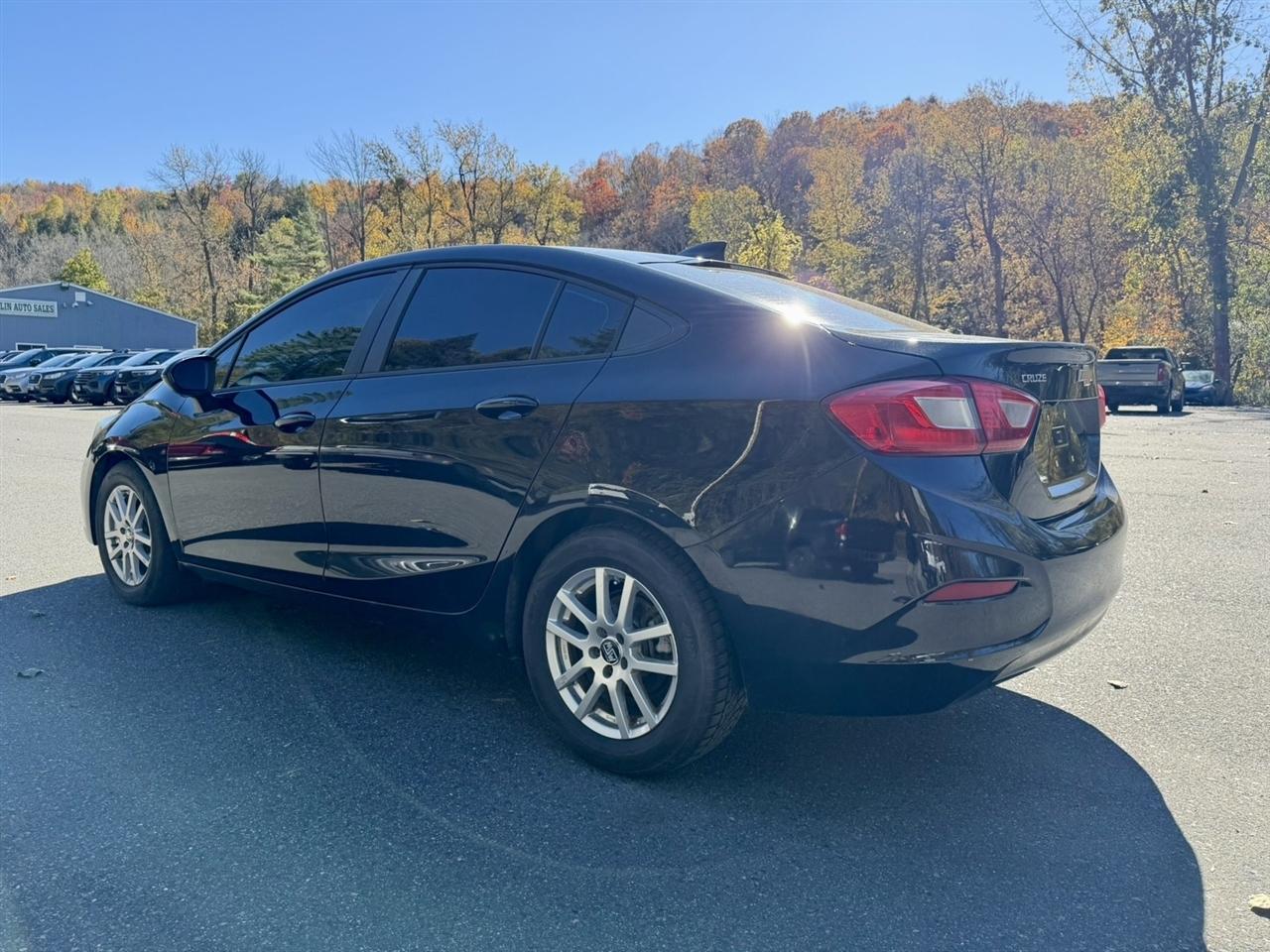 Chevrolet Cruze 4dr Sdn 1.4L LS w/1SB 2018