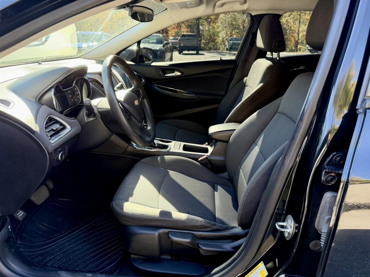 Chevrolet Cruze 4dr Sdn 1.4L LS w/1SB 2018