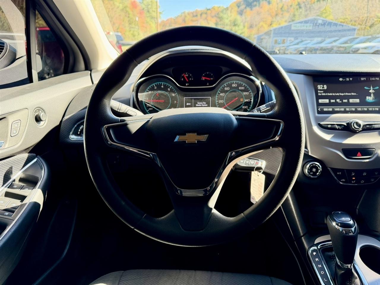 Chevrolet Cruze 4dr Sdn 1.4L LS w/1SB 2018