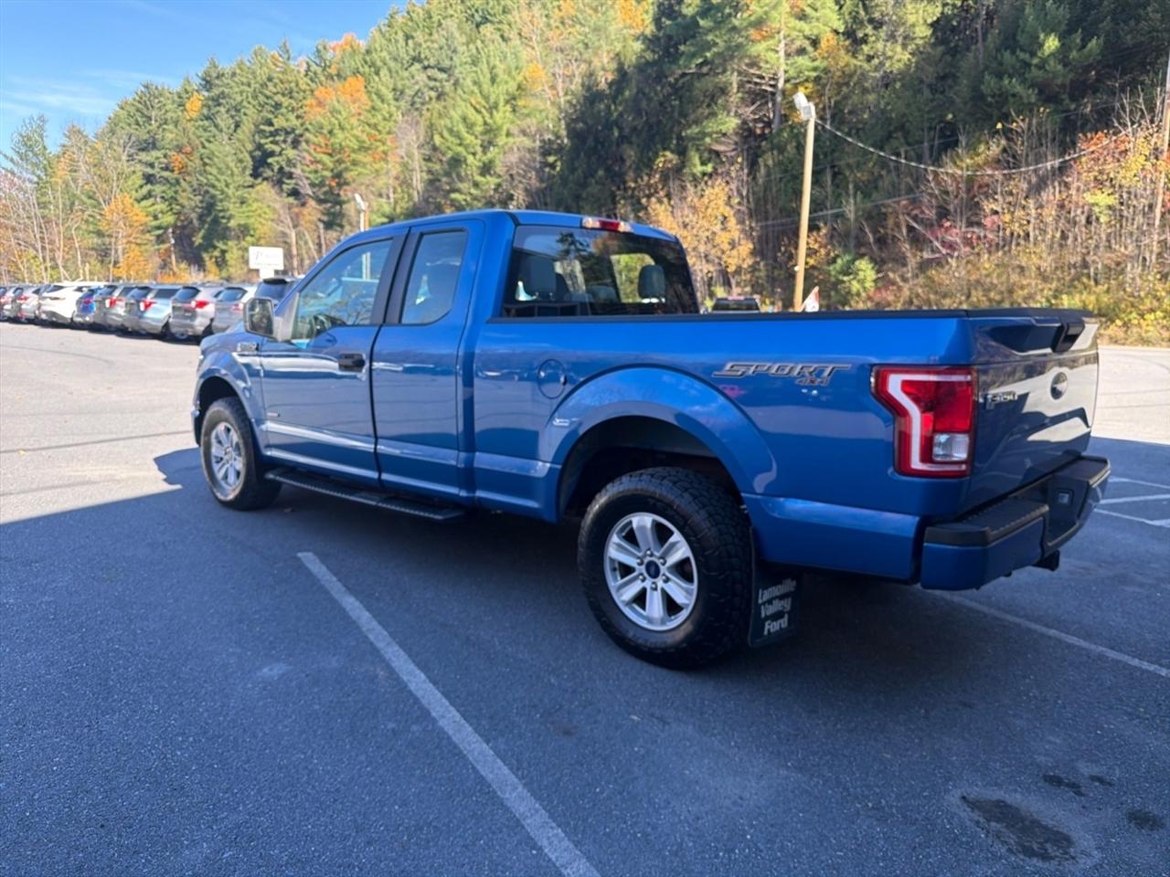 Ford F-150 4WD SuperCab 145" Lariat 2015