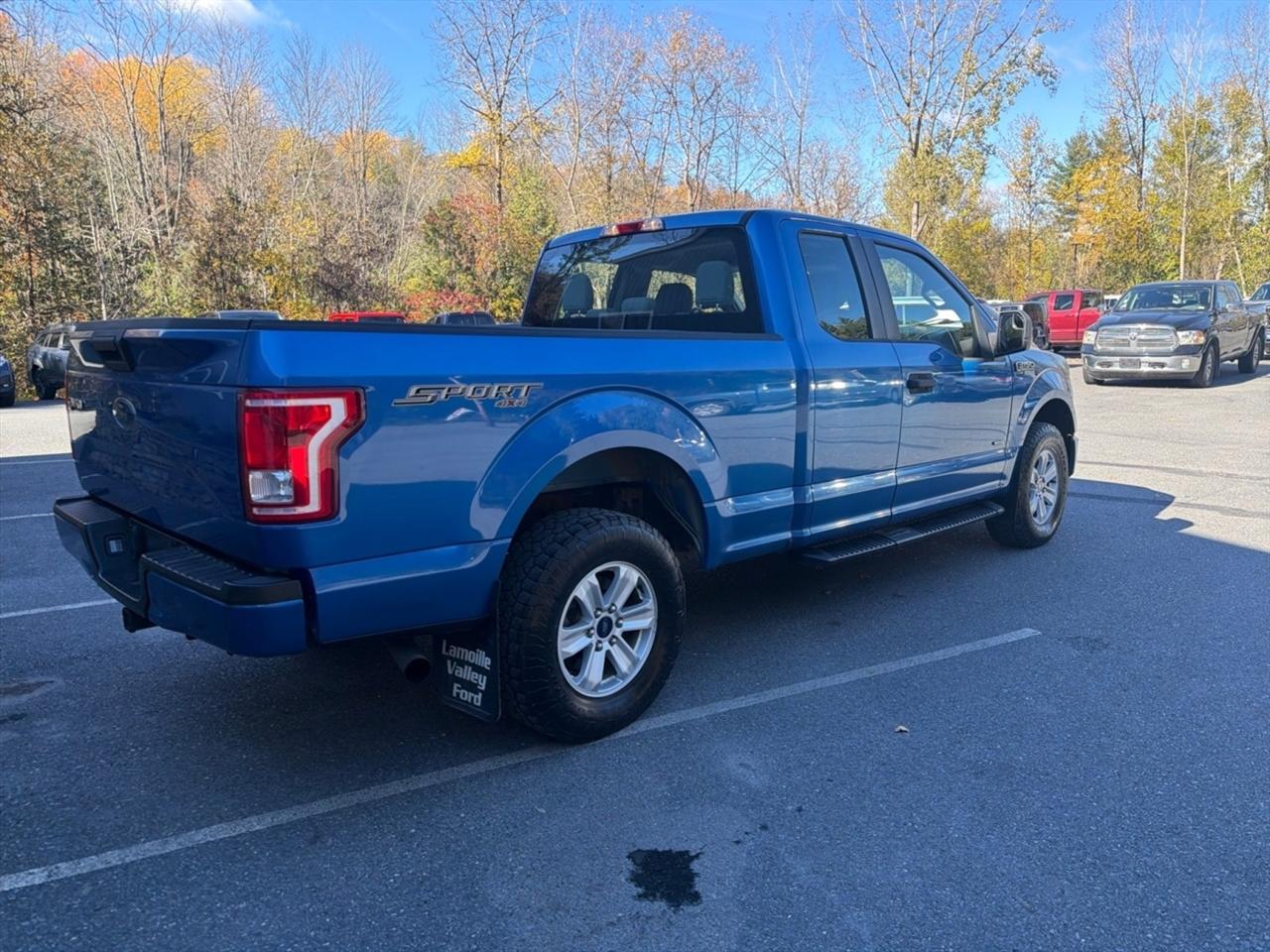 Ford F-150 4WD SuperCab 145" Lariat 2015
