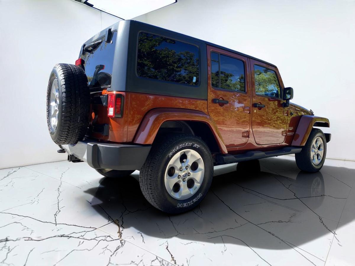 Jeep Wrangler Unlimited Sahara 4WD 2014