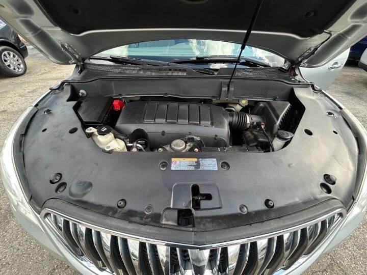 Buick Enclave Convenience FWD 2015