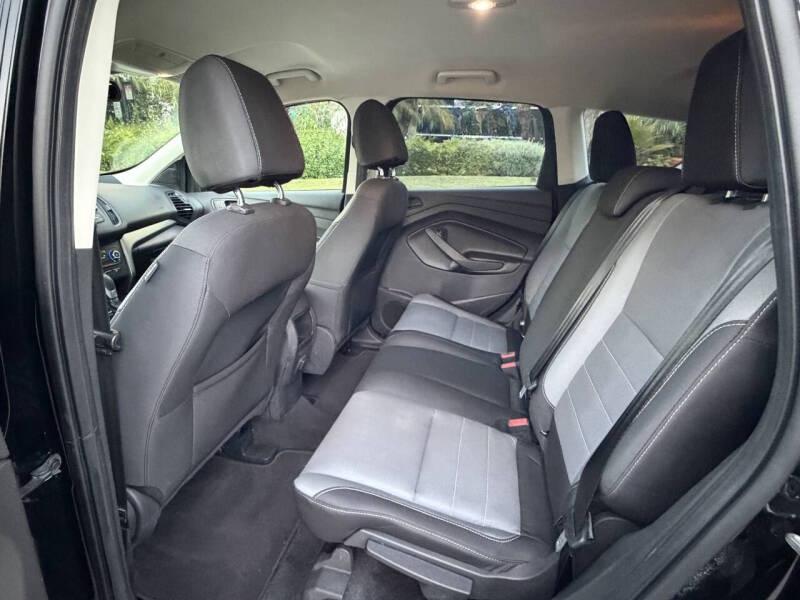 Ford Escape S FWD 2017