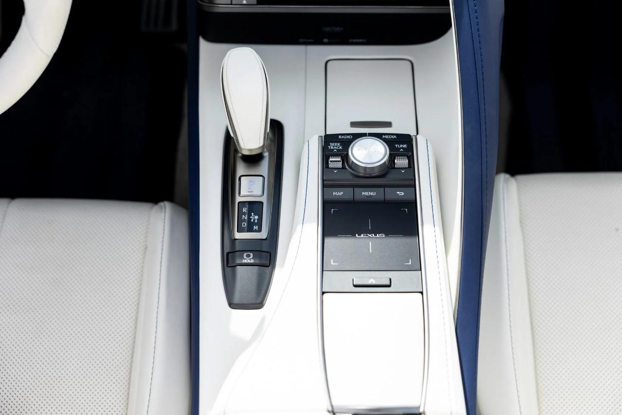 Lexus LC 500 Convertible 2021