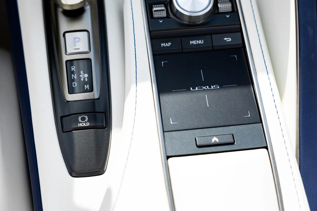 Lexus LC 500 Convertible 2021