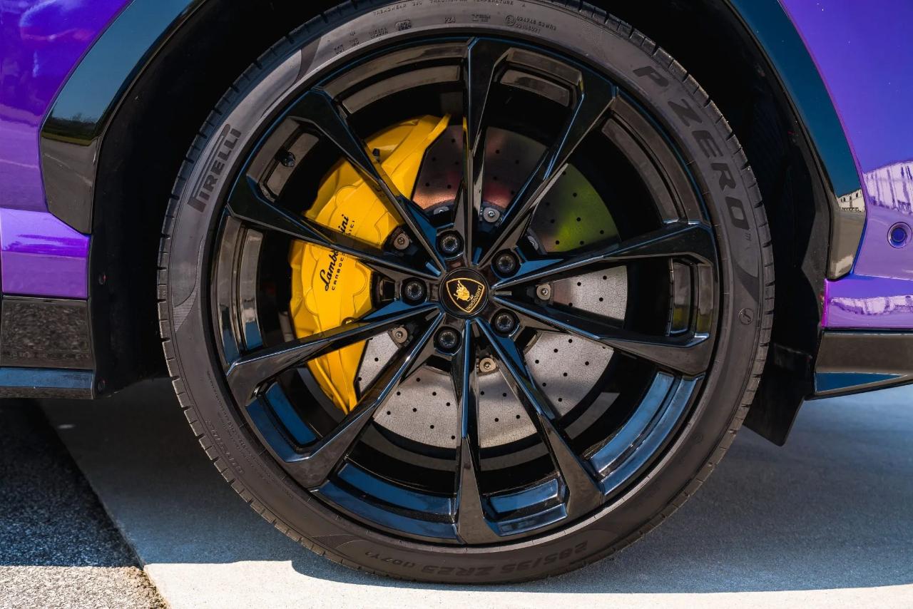 Lamborghini Urus Base 2022