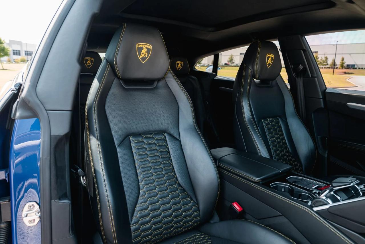 Lamborghini Urus Base 2022