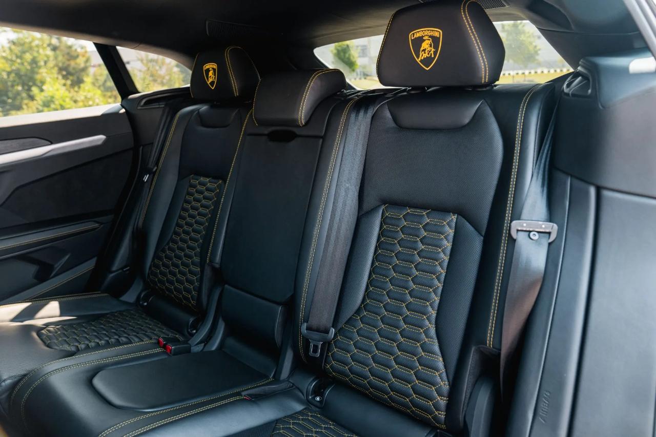 Lamborghini Urus Base 2022